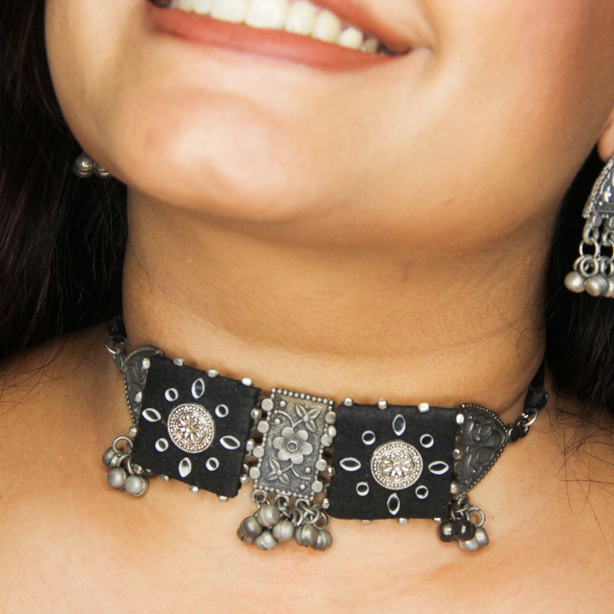 Black Flower Choker